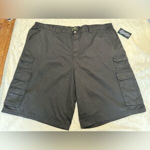 New with tags size 52 Boulder Creek cargo shorts